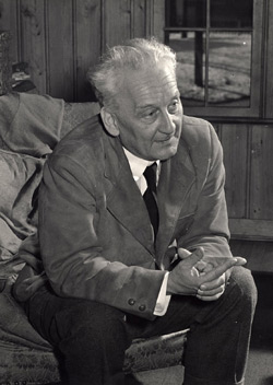 Albert Szent-Gyorgyi  (1893-1986)