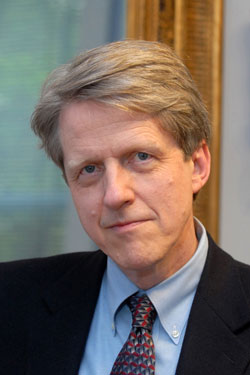 Robert J. Shiller  (1946-)