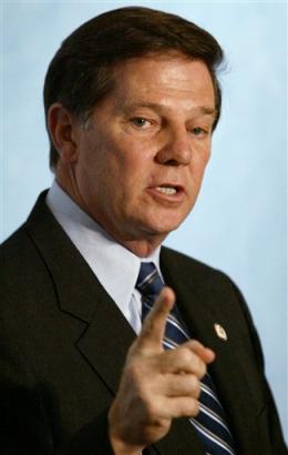 Tom Delay  (1947-)