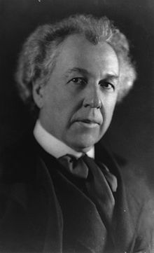 Frank Lloyd Wright  (1867-1959)